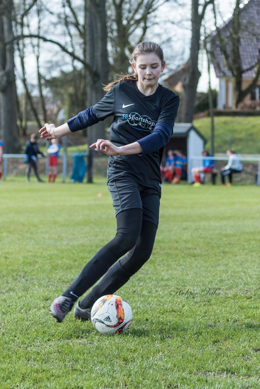 Bild 127 - C-Juniorinnen SV Steinhorst/Labenz - TSV Friedrichsberg-Busdorf : Ergebnis: 5:0